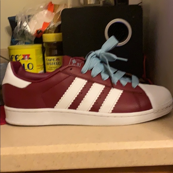 Adidas Super Star Size 11 Mens - Picture 2 of 4
